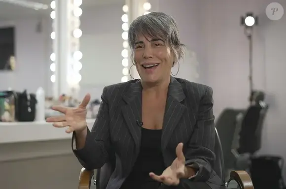 Gloria Pires apareceu no ‘Fantástico’ no Dia das Mães de 1998 e estava disposta a desmentir a fofoca. No entanto, a avaliação interna era de que falar poderia piorar ainda mais a situação