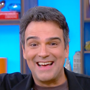 BBB 27 vem aí! A Globo confirmou a estreia do reality para 11 de janeiro de 2027, com 100 dias de duração, e revelou novidades como Casa de Vidro com poderes, Bate-Papo BBB na TV aberta com fã e hater e domingo dividido em 2 partes