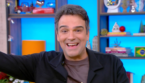 BBB 27 vem aí! A Globo confirmou a estreia do reality para 11 de janeiro de 2027, com 100 dias de duração, e revelou novidades como Casa de Vidro com poderes, Bate-Papo BBB na TV aberta com fã e hater e domingo dividido em 2 partes