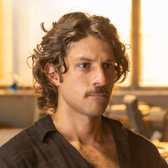 'Novela Mania de Você': Chay Suede, o Mavi de trama da Globo, terá um final feliz ao lado de Luma (Agatha Moreira)