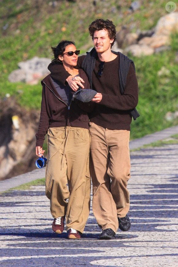 Bruna Marquezine, namorada de Shawn Mendes, também quer mais privacidade na sua nova casa