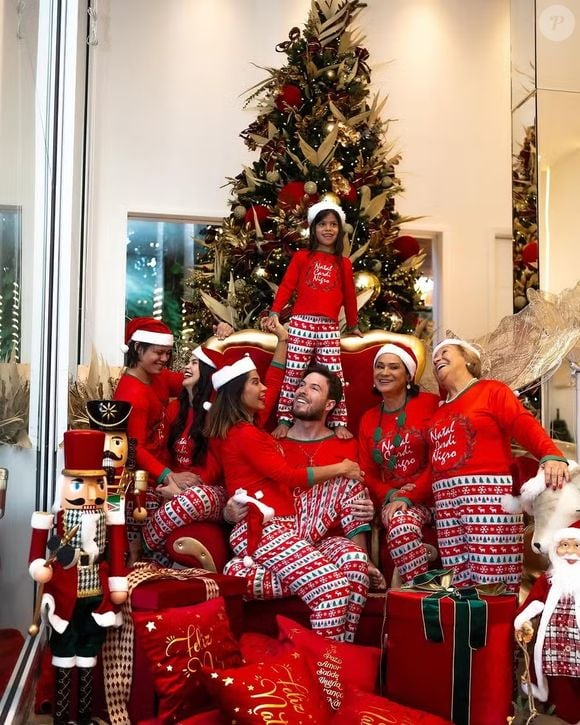 Maíra Cardi decide combinar look de Natal com sua família no Natal 2024