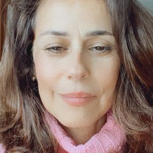 Daniela Escobar é conhecida por trabalhos em 'Chiquinha Gonzaga', 'O Clone', 'A Casa das Sete Mulheres', 'América' e 'A Vida da Gente'.