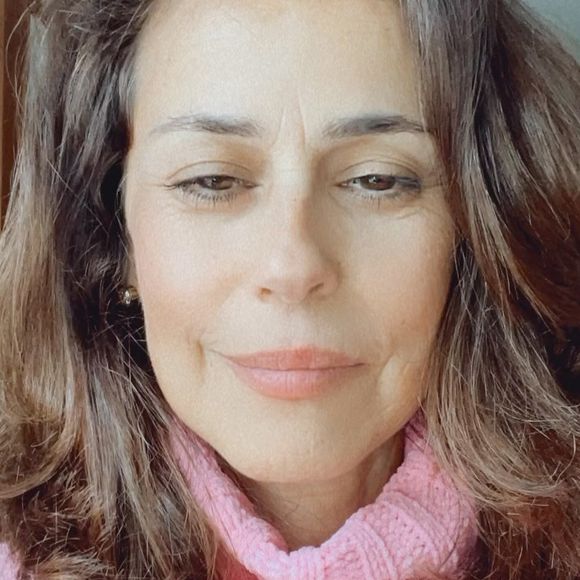 Daniela Escobar é conhecida por trabalhos em 'Chiquinha Gonzaga', 'O Clone', 'A Casa das Sete Mulheres', 'América' e 'A Vida da Gente'.