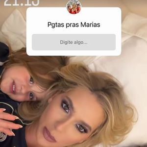 Após João Guilherme falar sobre a exposição das crianças, Virgínia abriu uma caixinha de perguntas para as filhas responderem