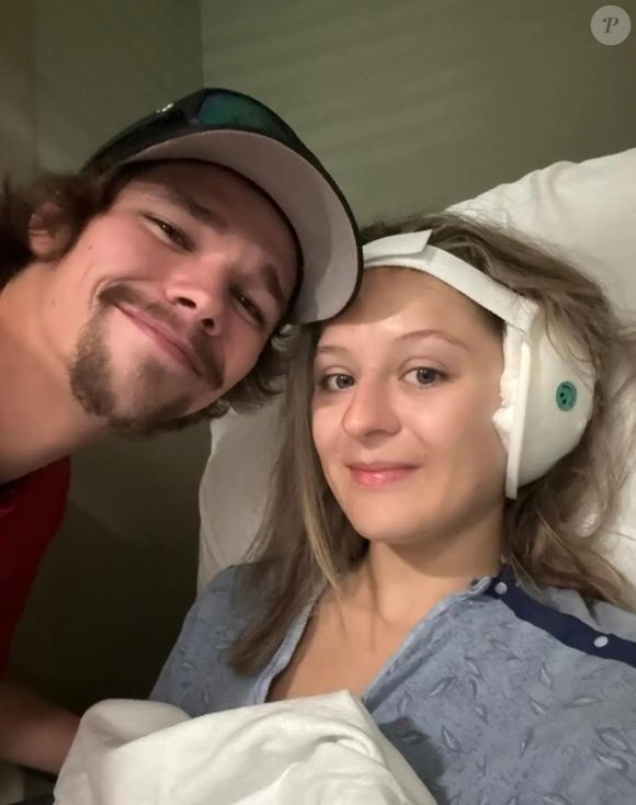 A ressonância magnética descartou um tumor, mas confirmou a gravidade da situação: surdez profunda do ouvido direito, causada por perda auditiva neurossensorial súbita (PANS).