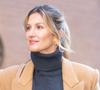 Gisele Bündchen completou 45 anos recentemente e é mãe de três filhos, sendo o caçula nascido em fevereiro deste ano