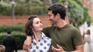 Tragédia em 'Emily In Paris': diretor morre repentinamente durante gravações da 5ª temporada da série da Netflix; causa é revelada