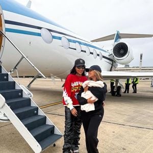 A filha de Ludmilla e Brunna Gonçalves nasceu em maio, nos Estados Unidos