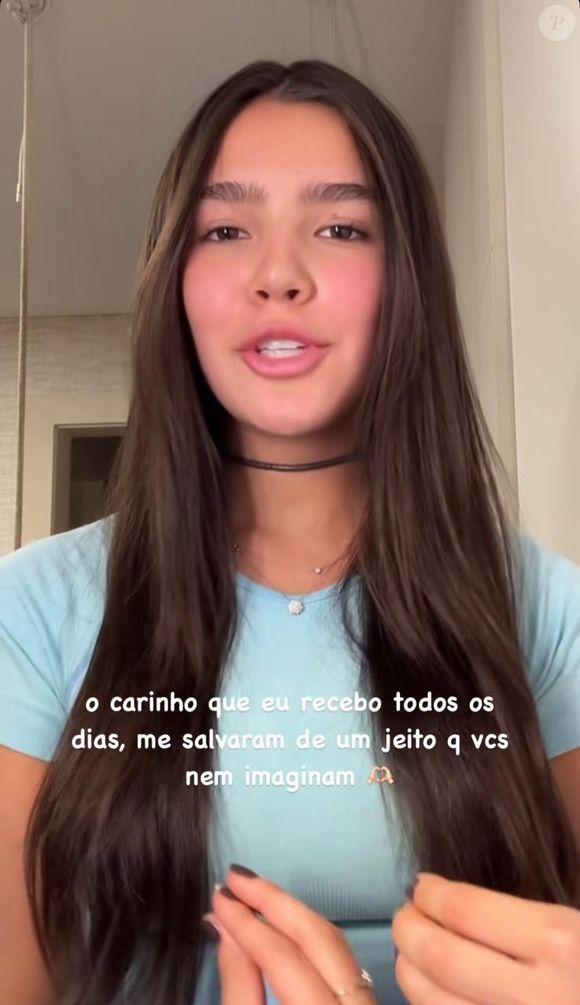 “Eles não são do mesmo grupo de amizade, não se conhecem, não convivem e nunca nem se viram”, acrescentou a influenciadora de 16 anos.
