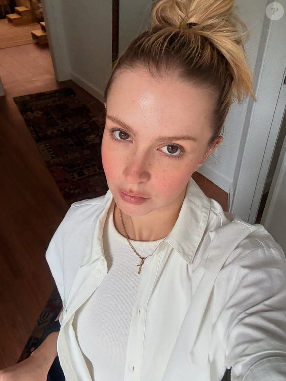 Manteiga temperada pode ser feita com orégano, salsinha e alho, além de ervas e especiarias à gosto