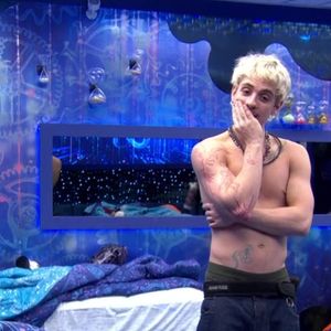 Juliano Floss enfrenta alta rejeição em enquete do UOL após polêmica com Vivi Wanderley no ‘BBB 26’