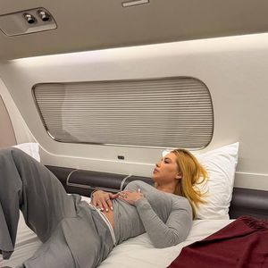 Virgínia Fonseca e Vini Jr. foram para Dubai em um jatinho com direito a cama de casal