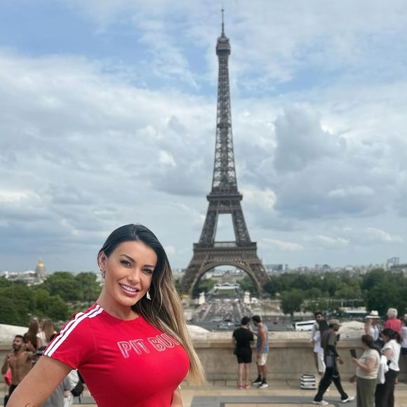 Andressa Urach está na França atualmente