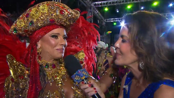 O que rolou aqui? Viviane Araújo ‘corta’ Mariana Gross na Sapucaí ao ser chamada de Consuelo e web dispara: ‘Zero vontade’