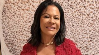 Mãe de Marília Mendonça inaugura instituto com nome da filha em 1ª aparição após Murilo Huff conseguir guarda do filho da cantora