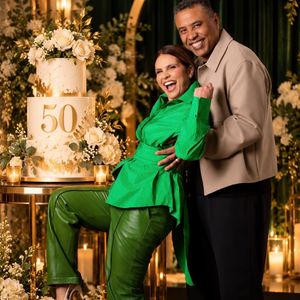 A cantora gospel Aline Barros, dona do sucesso “Ressuscita-me”, eternizado pelo trecho 'Remove a minha pedra', é citada ao lado do marido, Gilmar Santos, em uma disputa judicial envolvendo uma dívida empresarial de R$ 398 mil