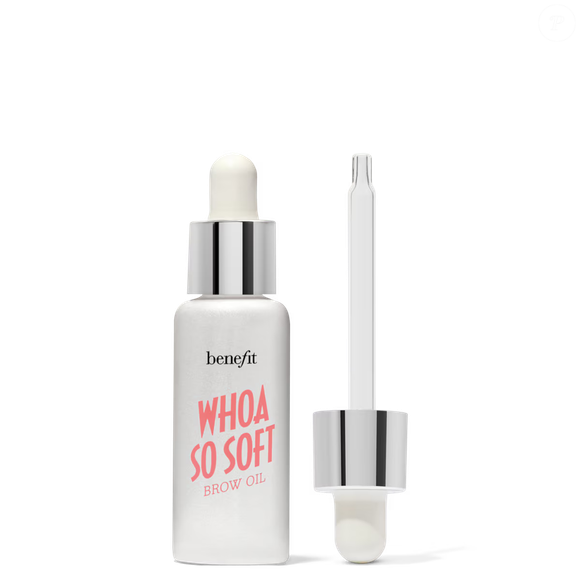O Whoa So Soft Brow Oil, da Benefit, ganhou destaque entre consumidoras que buscam hidratação intensa e sobrancelhas mais alinhadas e saudáveis