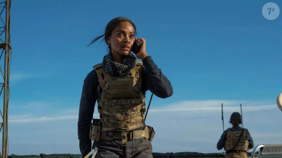 'Operação: Lioness' é estrelado pela atriz Zoe Saldaña, que rouba a cena com sua beleza natural e corpo nas cenas