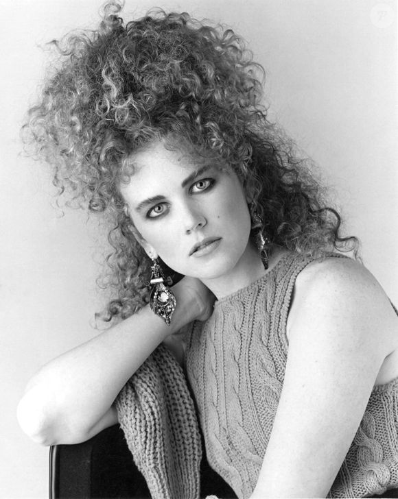 1987: Nicole Kidman tinha o cabelo com um volume belíssimo que roubava a cena