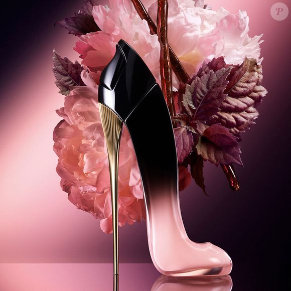 Good Girl Blush Elixir (Carolina Herrera) - 80ml | R$ 806,00 - a linha Good Girl, da Carolina Herrera, já se tornou um clássico contemporâneo da perfumaria e aparece frequentemente entre os perfumes mais vendidos