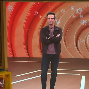 Discurso de Tadeu Schmidt para Babu Santana causa alvoroço na web por suposta rima com 'Uni Duni Tê' no 'BBB 26'