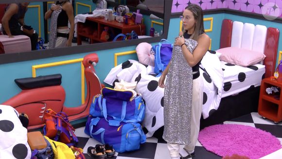 Renata mostrou vestido que usará na final do 'BBB 25' e reacendeu superstição de look brilhoso dos campeões