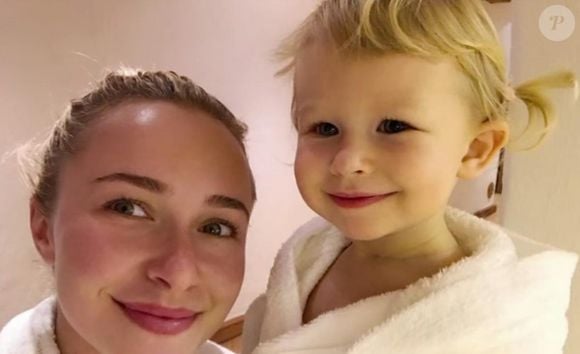 Kaya Evdokia hoje está com 11 anos e segue longe da exposição pública e redes sociais. É a única e principal herdeira de Hayden Panettiere