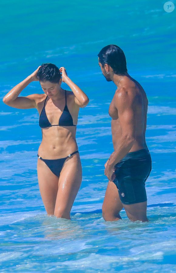 No mar, o casal mostrou o que é química de verdade