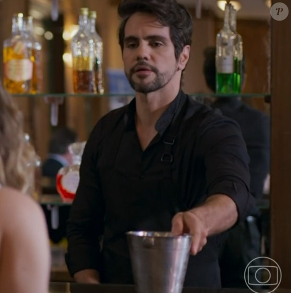 Ciro Sales esteve na novela 'Vale Tudo', no capítulo desta terça-feira (29).