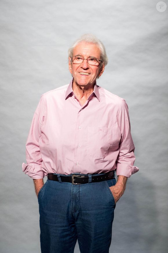 Murilo Benício relatou que ficava estressado ao contracenar com veteranos na novela 'Fera Ferida', um dos trabalhos de Juca de Oliveira na GLOBO: 'Mas agora (abril de 1993) passou. Estou seguro do meu trabalho'