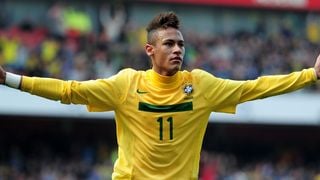 Vai ter replay? Há 15 anos, o último jogo do Brasil contra Escócia teve volta de Neymar à Seleção, 2 gols do atacante e elogio de Ronaldo: 'Objetivo, determinado'