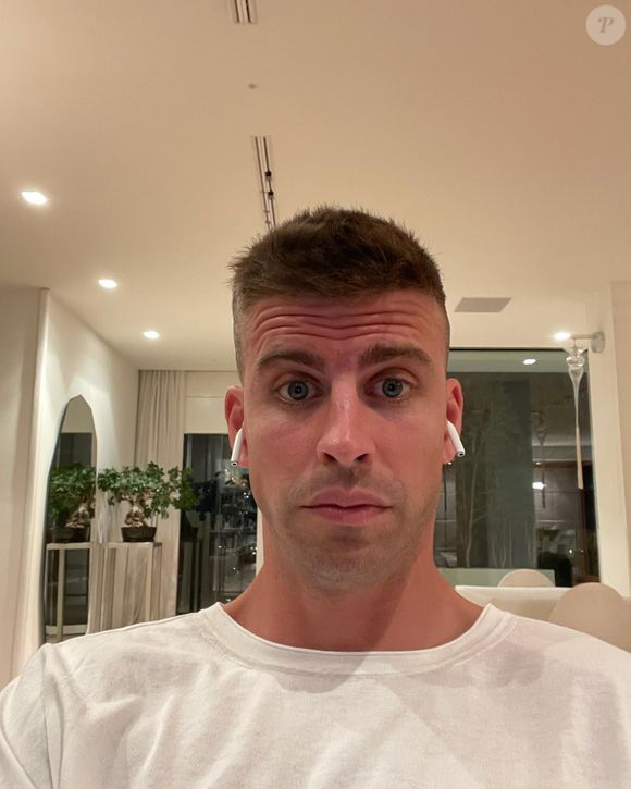 Após o show de Shakira, Gerard Piqué passou a virar alvo de diversas críticas de internautas nas redes sociais