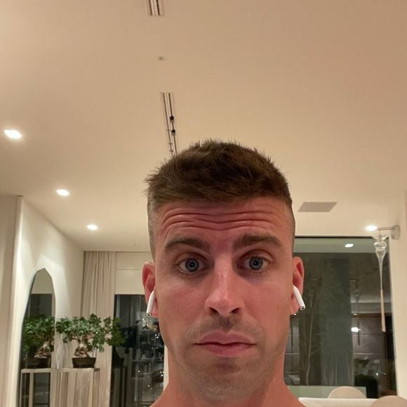 Após o show de Shakira, Gerard Piqué passou a virar alvo de diversas críticas de internautas nas redes sociais