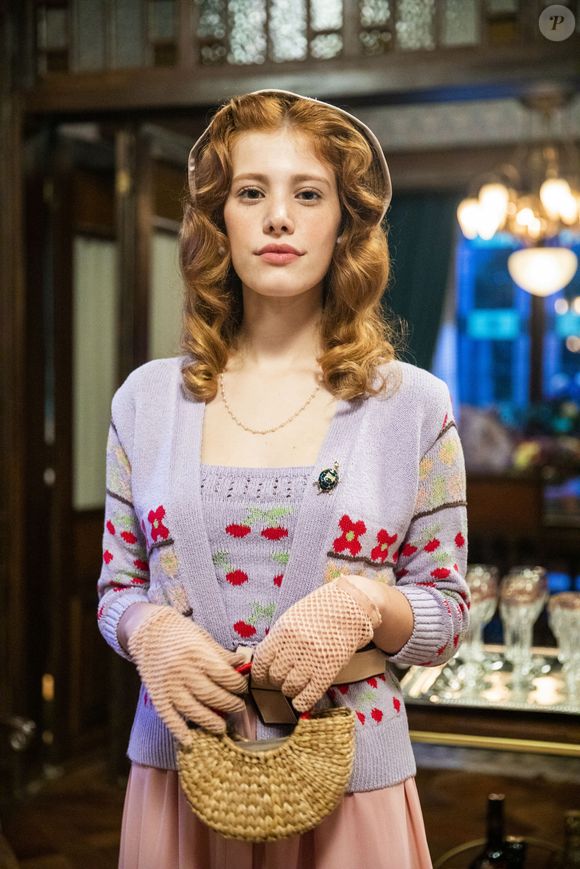 Caroline Dallarosa foi revelada em 'Malhação' como Anjinha e deu vida a Arminda em 'Além da Ilusão'