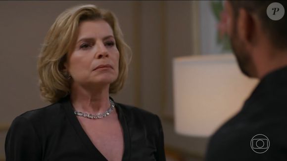 'Texto horrível': internautas criticam 'aceita que dói menos' de Odete Roitman