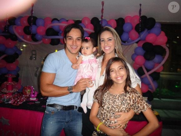 Lica Lopes e Alisson Ramalho têm duas filhas, Vanessa Lopes e Alicia Lopes, que é mais nova