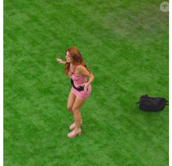 O último capítulo de Dona de Mim gerou forte repercussão no X. Apesar de apostar em BBB 26, participação especial de Isabelle Drummond e final feliz do casal protagonista, a novela recebeu mais críticas do que elogios