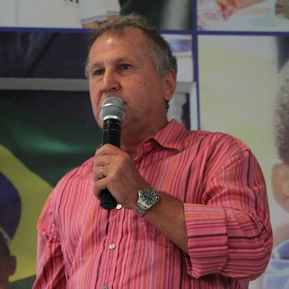 Zico se tornou alvo de indireta de Romário após corte na Copa 1998: 'Muita gente vai ficar feliz com a minha saída'
