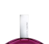 Romã, orquídea negra e madeiras: Euphoria, da Calvin Klein, combina notas florais e orientais em uma fragrância marcante, sensual e sofisticada