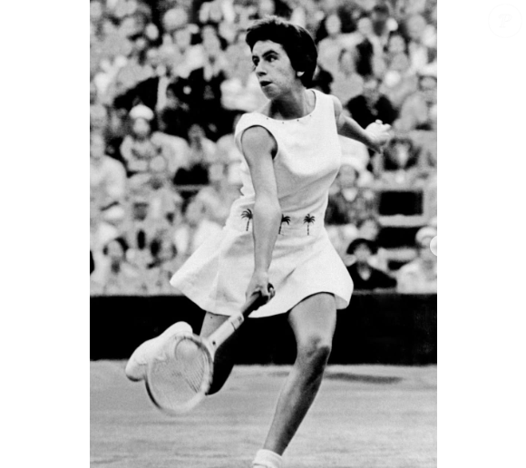 Maria Esther foi a primeira brasileira a alcançar o posto de número 1 do ranking mundial de tênis, posição que ocupou em 1959, 1964 e 1966.