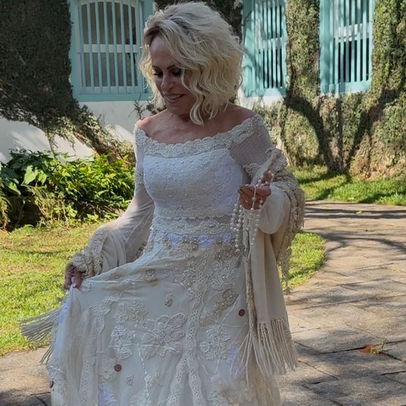 Vestido de noiva de Ana Maria Braga traz no tecido a fé, as raízes e a história da apresentadora