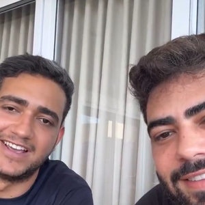 Henrique & Juliano apareceram nos stories do Instagram após a repercussão do pouso forçado da aeronave pilotada pelo pai da dupla