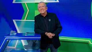 Mais de R$ 1 milhão por mês, 5 anos de contrato, volta à Fórmula 1 e até Copa do Mundo 2030: Globo dá 'última cartada' para tirar Galvão Bueno do SBT e já