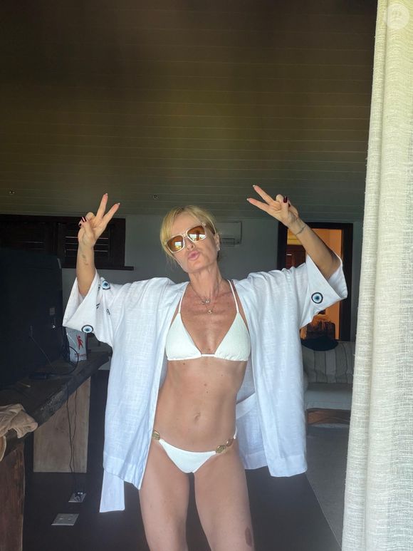 Angélica não dispensa os exercícios físicos para estar em forma, mas também segue uma dieta saudável