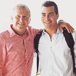 O ex-jogador Zico gravou participação na novela 'Babilônia'; ao lado de Thiago Martins