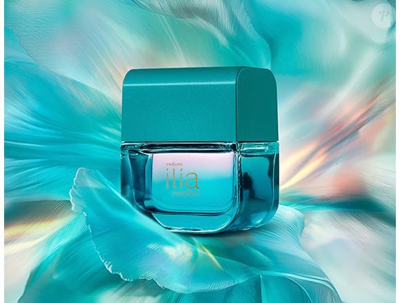 O Ilía Completa, disponível em 50 ml no site da Natura por R$ 199,90, é definido como solar, leve e sofisticado, com buquê floral aquoso, bergamota, jasmim e paqueteira