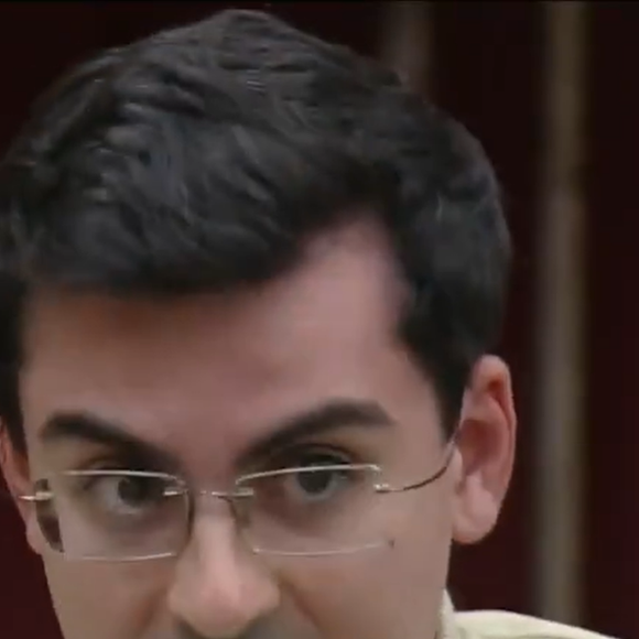 'Você sabe como é televisão': Dudu Camargo rebate Michelle Barros durante transmissão