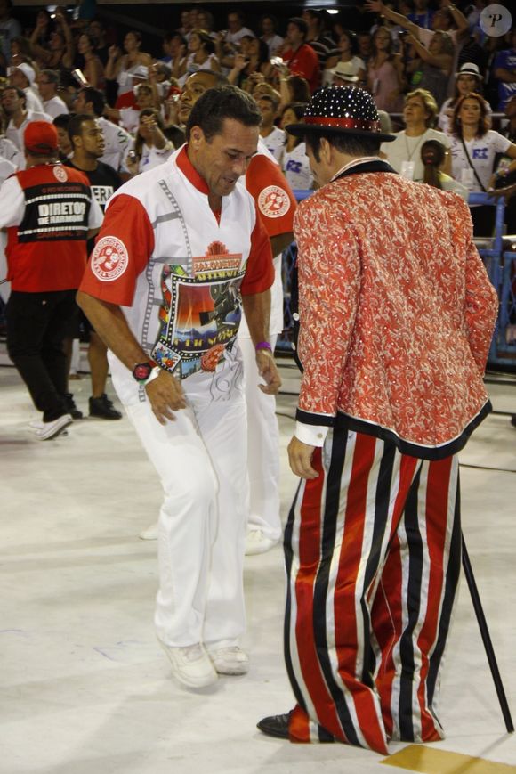 Vanderlei Luxemburgo sambou: técnico foi demitido da Seleção brasileira em outubro de 2000 após início de investigação e derrota vexatória para Camarões na Olimpíada