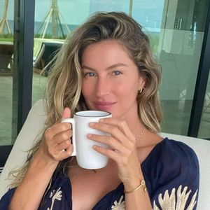A partir daí, Gisele Bündchen começou a apostar em smoothies diariamente, cheios de potência e nutrientes